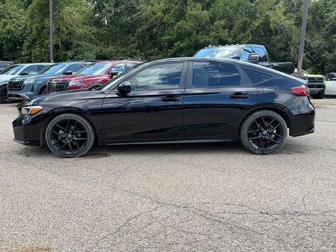 Used 2025 Honda Civic Sport image 3