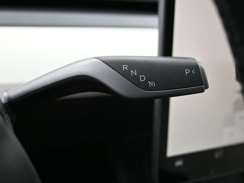 Used 2022 Tesla Model Y Performance AWD/4WD image 25