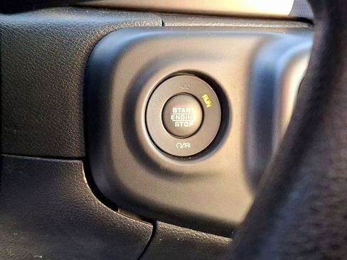 Used 2020 Jeep Wrangler Sport image 23