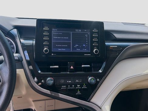 Used 2023 Toyota Camry LE FWD image 10
