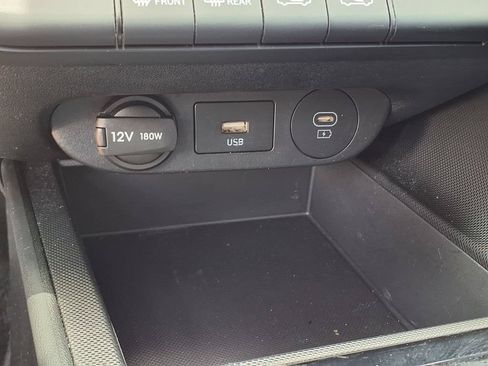 Used 2024 Hyundai Elantra Blue FWD image 29