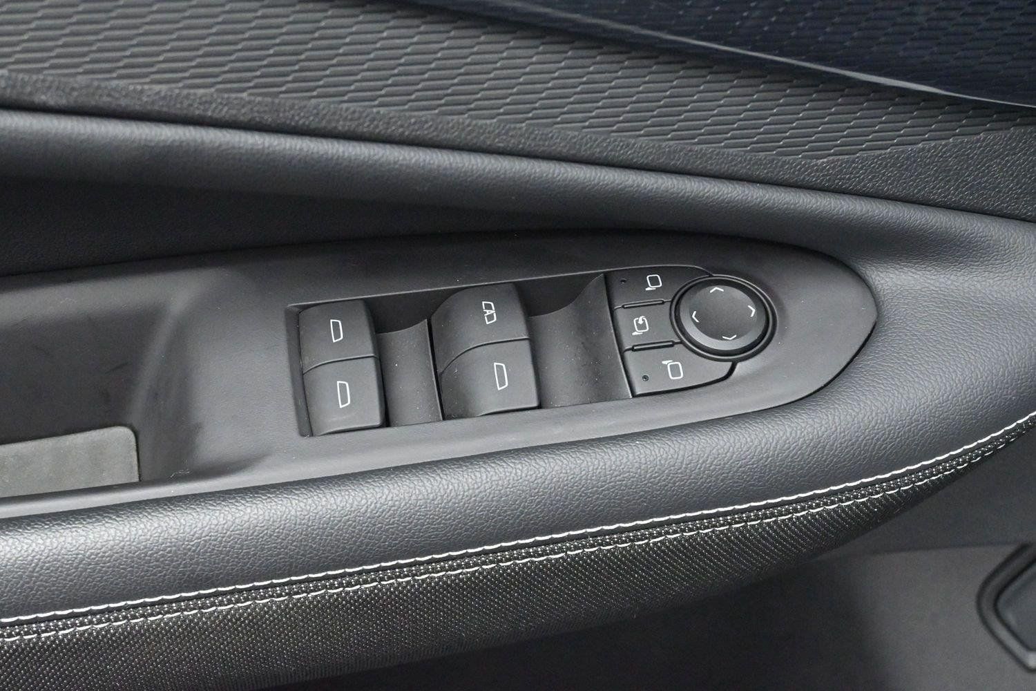 Used 2024 Chevrolet Blazer EV LT AWD/4WD image 14