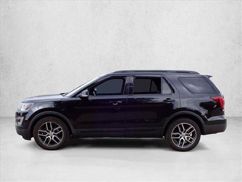 Used 2016 Ford Explorer Sport w/ Equipment Group 401A AWD/4WD image 7