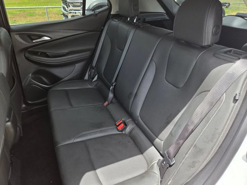 Used 2024 Buick Encore GX Sport Touring FWD image 22