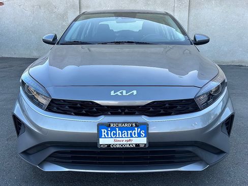 Used 2023 Kia Forte LXS FWD image 8