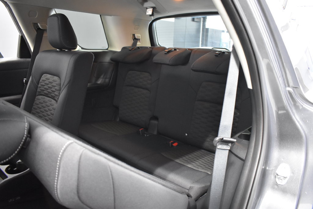 Certified 2024 Nissan Pathfinder SV AWD/4WD image 35