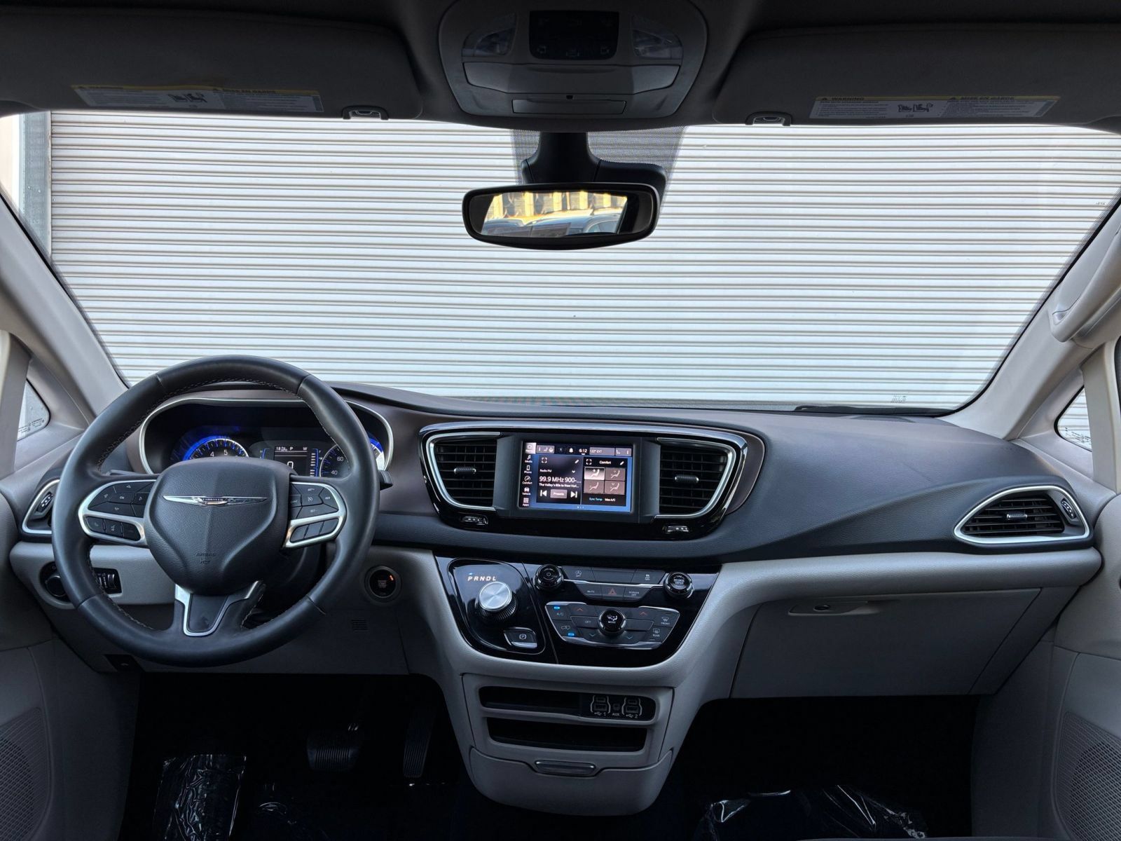 Used 2023 Chrysler Voyager LX FWD image 35