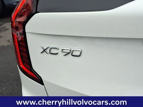 Certified 2025 Volvo XC90 B5 Plus image 30