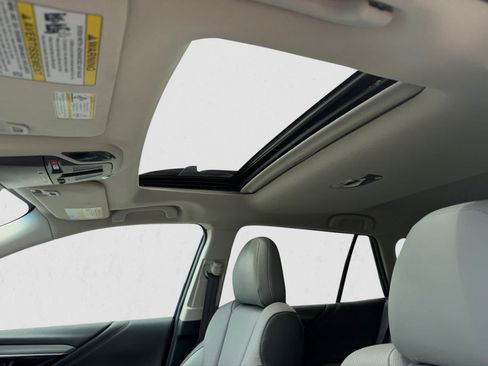 Certified 2021 Subaru Outback Limited AWD/4WD image 17