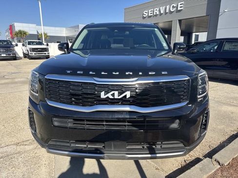 Used 2022 Kia Telluride EX w/ EX Premium Package image 2