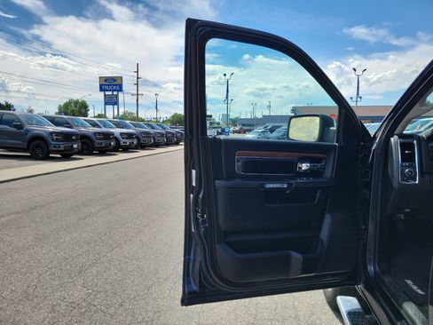 Used 2013 RAM 1500 Laramie w/ Convenience Group AWD/4WD image 16