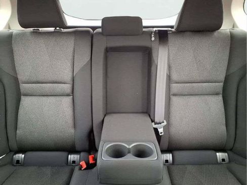 Certified 2026 Nissan Rogue SV FWD image 15