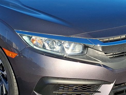 Used 2018 Honda Civic LX image 9