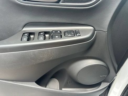 Used 2021 Hyundai Kona Ultimate w/ Cargo Package FWD image 9