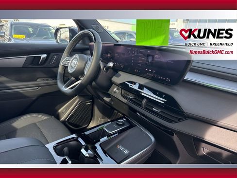 New 2025 Buick Enclave Sport Touring w/ Super Cruise Package image 45