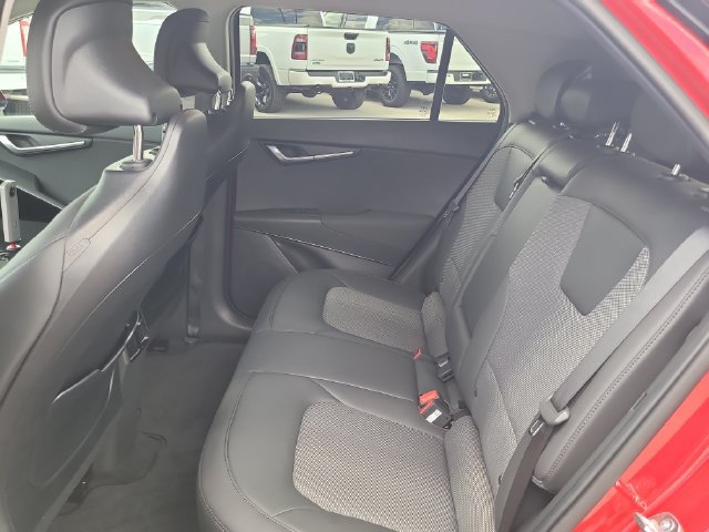 Used 2025 Kia Niro Wind w/ Wind Preserve Package FWD image 14