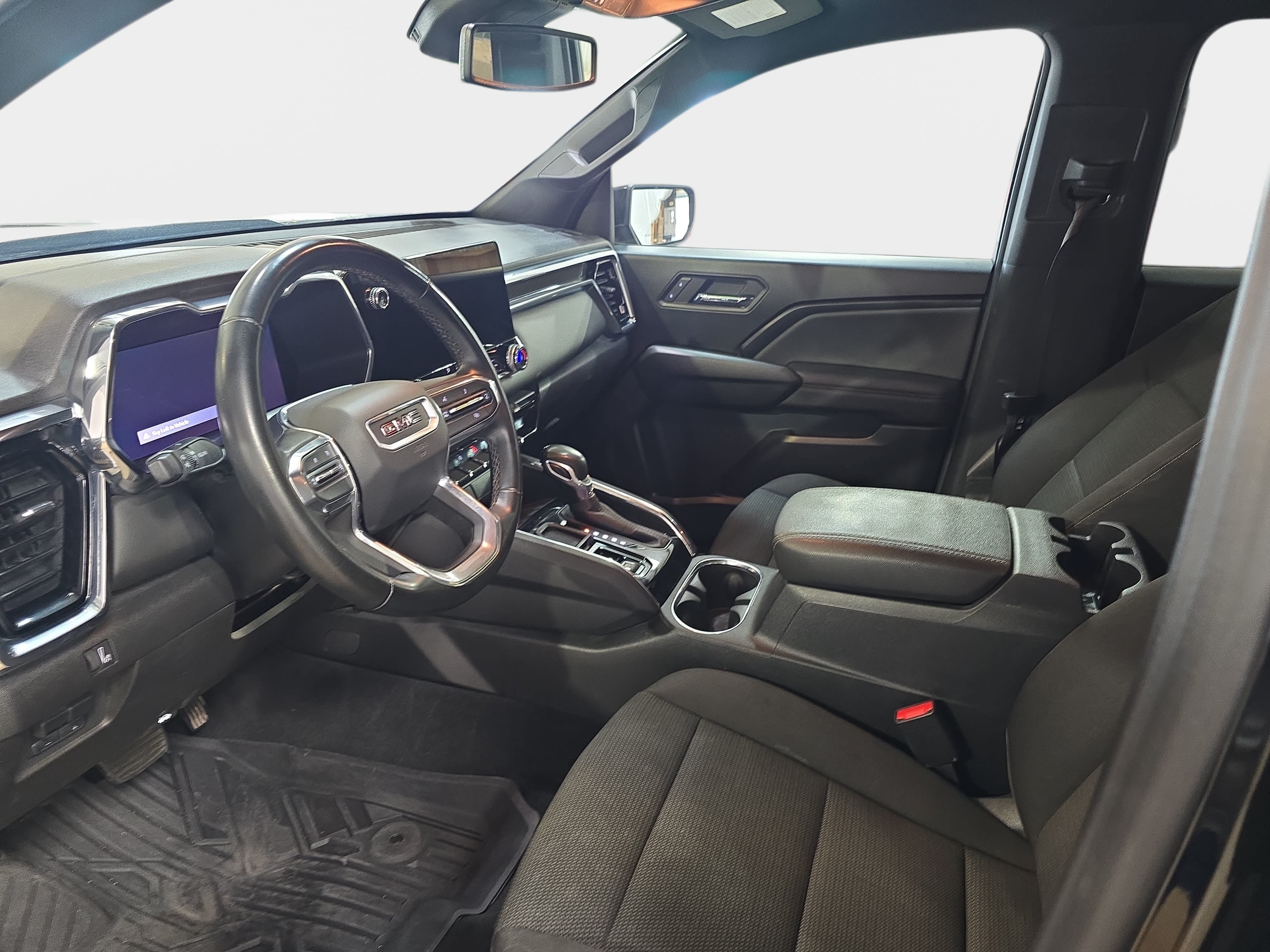 Used 2024 GMC Canyon Elevation w/ Convenience Package RWD image 13