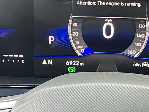 Used 2024 Volkswagen Taos SE image 24