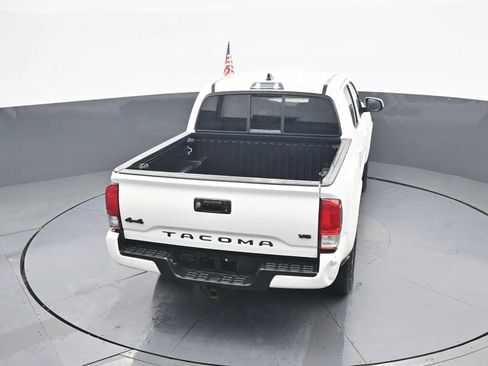 Used 2022 Toyota Tacoma SR image 30