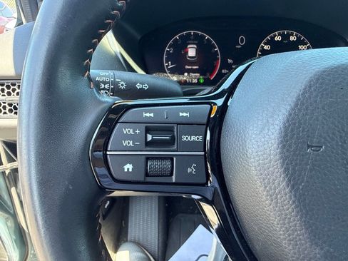 Certified 2025 Honda HR-V Sport image 17