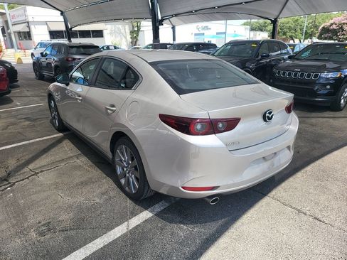Used 2025 MAZDA MAZDA3 s FWD image 9