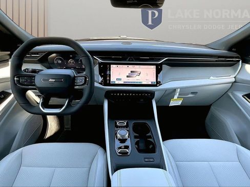 New 2026 Jeep Cherokee Laredo AWD/4WD image 10