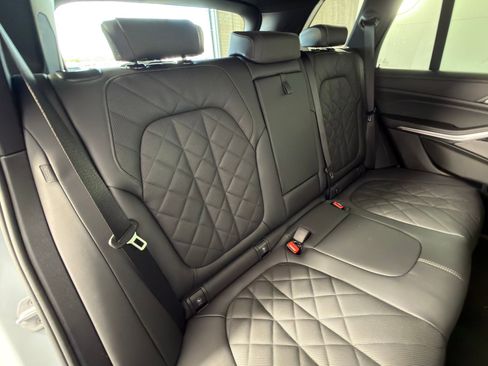 New 2026 BMW X5 xDrive40i w/ M Sport Package image 32