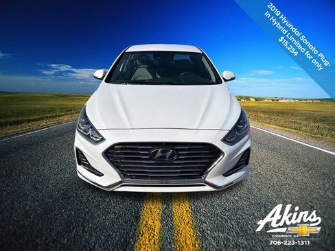 Used 2019 Hyundai Sonata Limited image 3