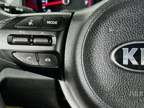 Used 2021 Kia Rio S FWD image 11
