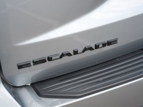 Certified 2024 Cadillac Escalade Sport Platinum w/ LPO, ONYX Package AWD/4WD image 22