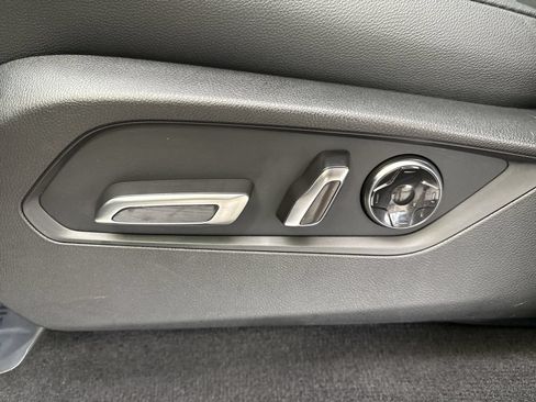 Certified 2025 Acura MDX SH-AWD image 23