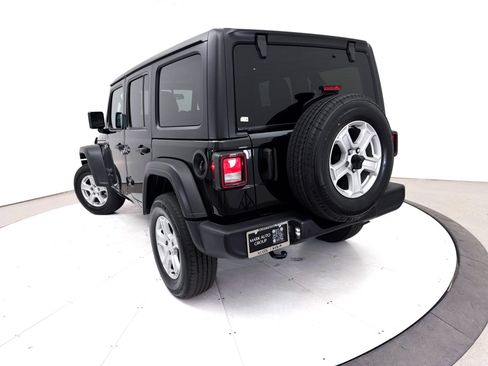 Used 2022 Jeep Wrangler Unlimited Sport AWD/4WD image 6
