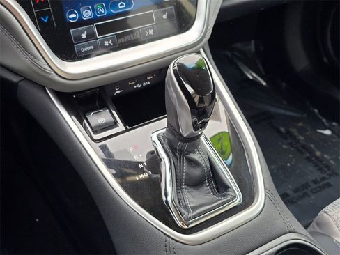 Used 2022 Subaru Outback Premium image 25