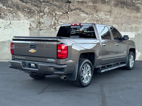 Used 2015 Chevrolet Silverado 1500 High Country w/ High Country Premium Package AWD/4WD image 4