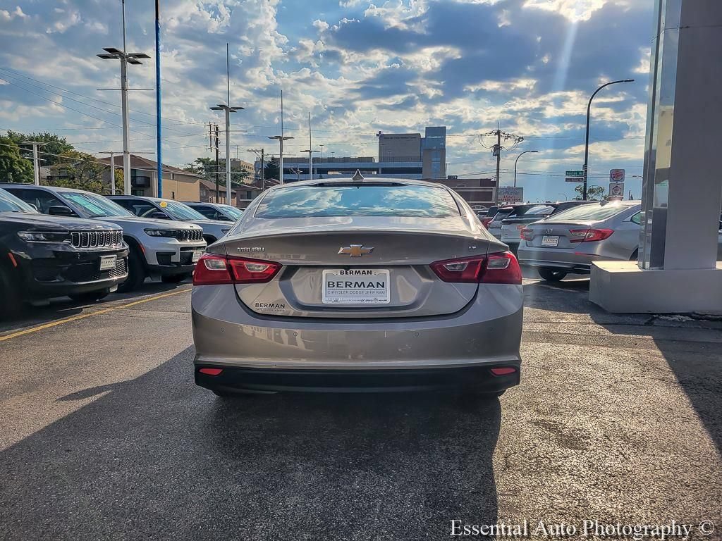 Used 2024 Chevrolet Malibu LT FWD image 12