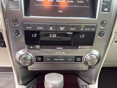 Used 2018 Lexus GX 460 Premium AWD/4WD image 27