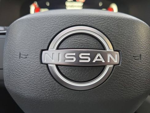 New 2026 Nissan Pathfinder SL image 5