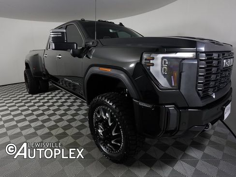 Used 2024 GMC Sierra 3500 Denali Ultimate image 3