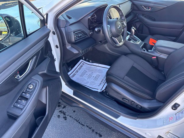 Used 2025 Subaru Outback Premium AWD/4WD image 16