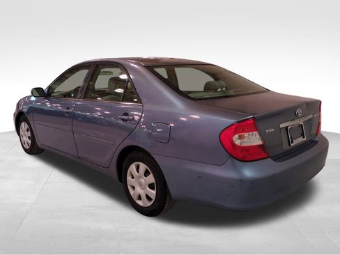 Used 2003 Toyota Camry XLE image 8