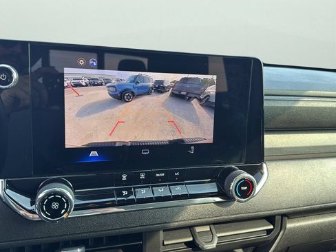 Used 2025 Chevrolet Colorado W/T w/ WT Convenience Package II RWD image 18