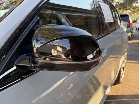 Used 2026 BMW X5 M60i image 9