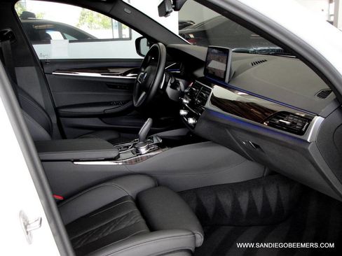Used 2023 BMW 540i w/ M Sport Package RWD image 30