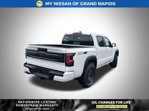 New 2026 Nissan Frontier PRO-4X w/ Tow Package AWD/4WD image 5