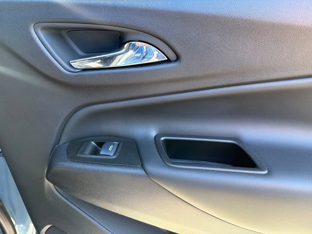 Used 2024 Chevrolet Equinox LT AWD/4WD image 24