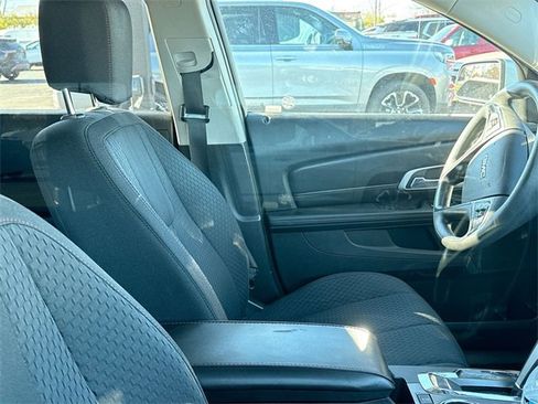 Used 2014 GMC Terrain SLE image 9