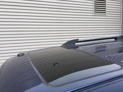 Used 2017 Lincoln Navigator Select image 4