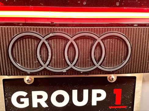 Used 2025 Audi RS Q8 performance image 33