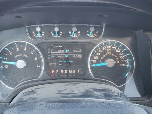 Used 2014 Ford F150 Lariat w/ Equipment Group 502A Luxury image 20