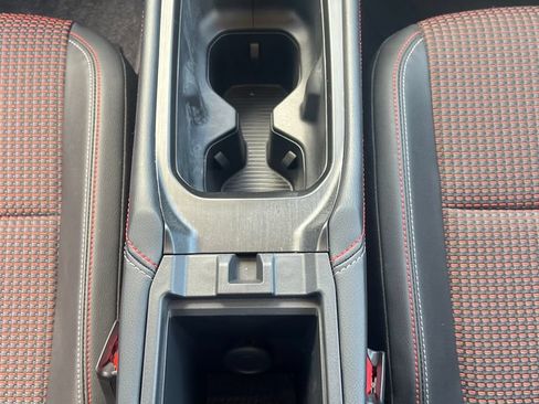 Certified 2025 Nissan Kicks SR FWD image 24